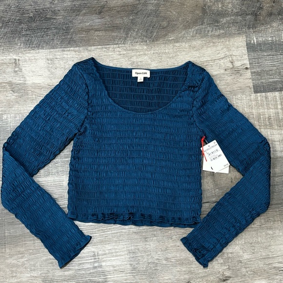 Open Edit, women’s long-sleeved, shirred, cropped top, NWT - Picture 4 of 9